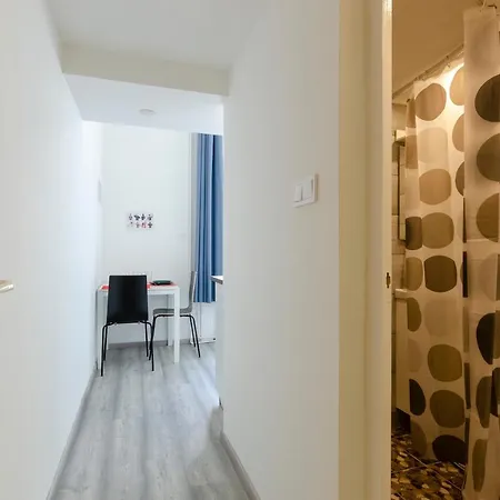 Bartok Suites 6 Apartament *