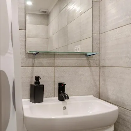 Apartament Bartok Suites 6 *